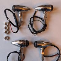 Indicatori di direzione moto custom frecce