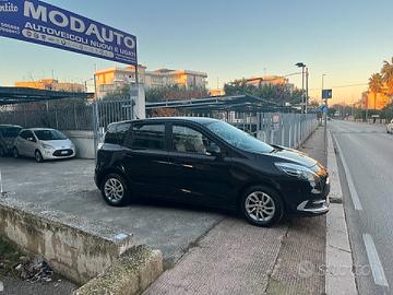 Renault Scenic 1.5dCI xmod Usato Garantito