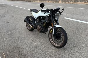 Husqvarna Vitpilen 401 ( VALUTO SCAMBI )