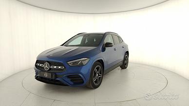 MERCEDES-BENZ GLA 180 d Automatic