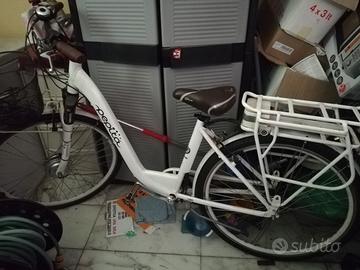 bicicletta elettrica donna Pepita