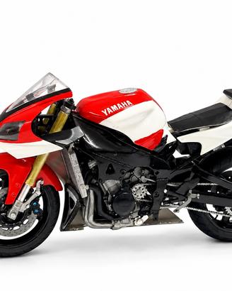 Modello Yamaha R1 tipo R7 - 2001