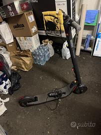 Monopattino elettrico nuovo