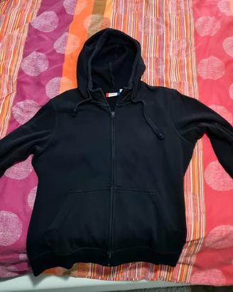 Felpa nera con cappuccio e zip donna