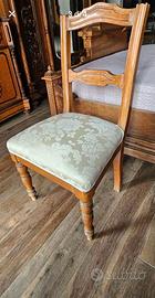 Coppia di sedie antiche