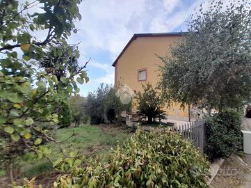 CASA INDIPENDENTE A CEPPALONI