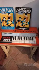 PIANOLA GIOCATTOLO ANNI 70