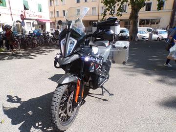 MOTO KTM 890 ADVENTURE DEL 2021 32.500 KM