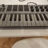 Akai Professional MPK Mini MIDI controller tastier