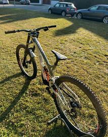 COMMENCAL SUPREME V4 DOWNHILL 29 2021 TG L