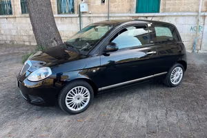 Lancia Ypsilon 1.2 69 CV Diva X NeoPatentati