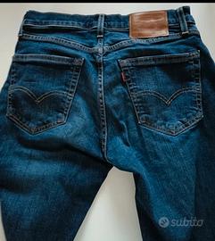 jeans Levis 551 