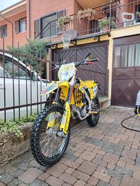 Suzuki RMZ 250