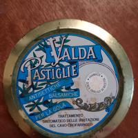 Scatolina in latta vuota delle Pastiglie "Valda"