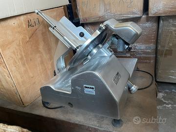Affettatrice omas c330