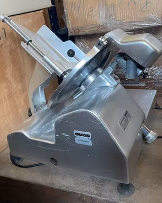 Affettatrice omas c330