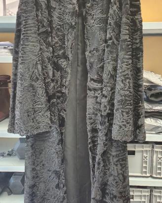 Cappotto in pelliccia Persiano nero (Astrakan)