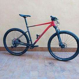 Bicicletta MTB Cannondale