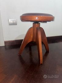 Sgabello regolabile in legno vintage