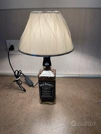 Bottiglia lampada Jack Daniel’s con chicchi caffè