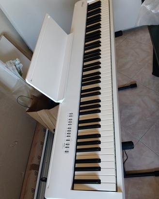 Roland Fp30x mai usata 