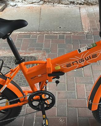 Bicicletta engwe pieghevole elettrica