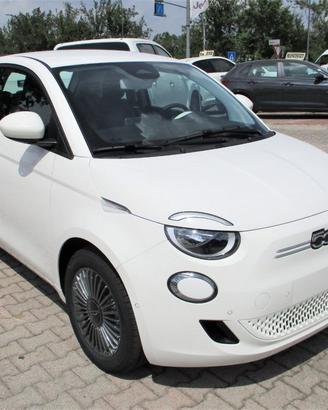 Fiat 500e - Camera/Pack Comfort/Navi