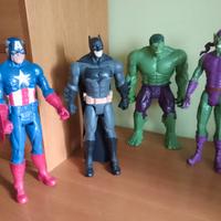 4 super eroi giocattoli 