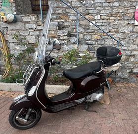 Vespa 150 lx touring