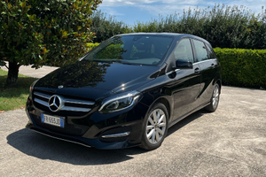 Mercedes B