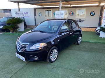 Lancia Ypsilon 1.2 Benzina 5 Porte Neopatentati