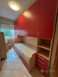 Cameretta ragazzo/a armadio con letto Berloni