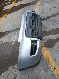 Vendiamo Paraurti anteriore Fiat panda 169 4x4