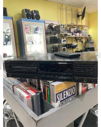 COMPACT DISC PLAYER TECHNICS SL-PG420A + TELECOMAN