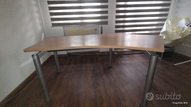 scrivania, giroletto, armadio 2 ante