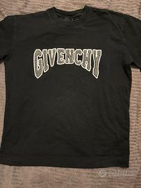 T shirt givenchy