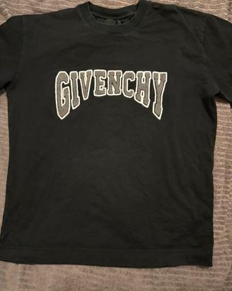 T shirt givenchy