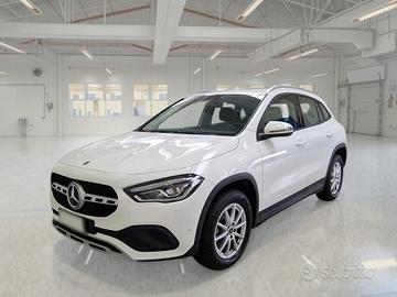 MERCEDES-BENZ GLA 200 D AUTOMATIC BUSINESS EXTRA C