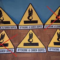 cartello carichi sospesi 