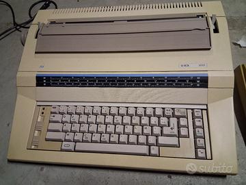 macchina per scrivere 