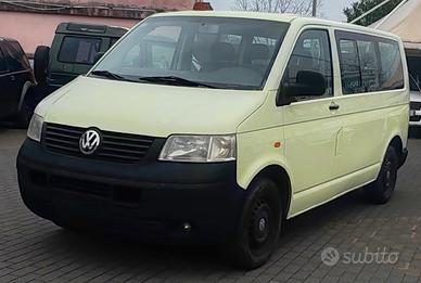 Volkswagen Multivan 2.5 TDI/130CV 4motion