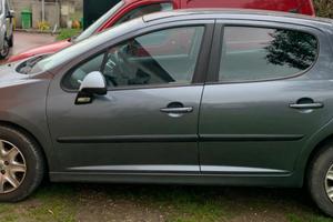 peugeot 207 gpl con 96000 km 