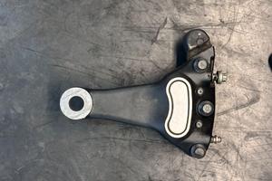 pinza freno posteriore sportster 2003. OEM40925-00