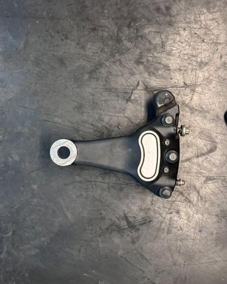 pinza freno posteriore sportster 2003. OEM40925-00