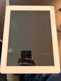 iPad  2.  16 gb - GUASTO