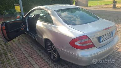 Mercedes CLK 270 CDI, coupé 2 porte con motore 2.7