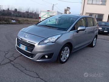 Peugeot 5008 BlueHDi 120 EAT6 S&S Allure