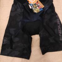 Pantaloncino MTB con fondello