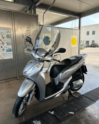 Honda Sh 300