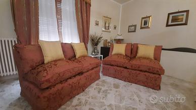 2 Divani + cuscini Alta tappezzeria fatto a mano